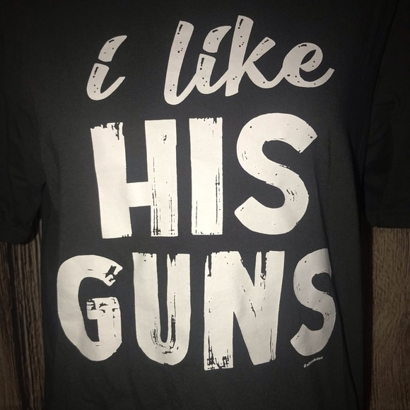 “I LIKE HIS GUNS” GRAY T-SHIRT  Medium - Picture 3 of 5